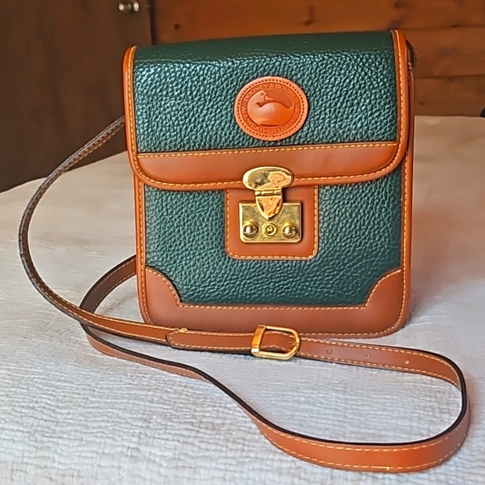 Vintage Dooney & Bourke Crossbody